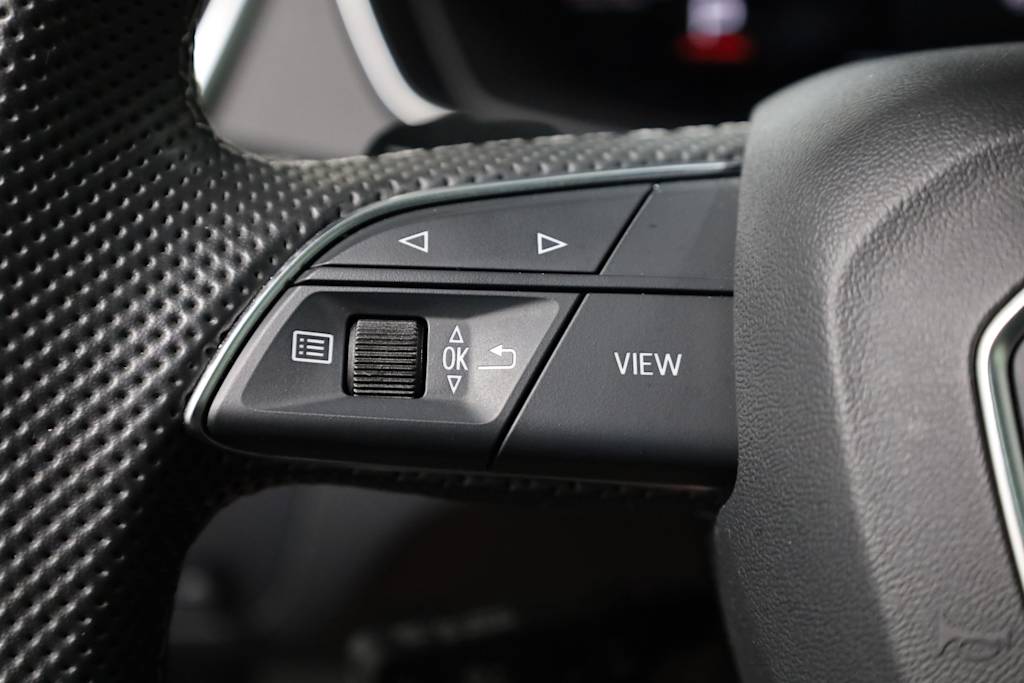 Thumbnail: 2023 Audi SQ5 - 29