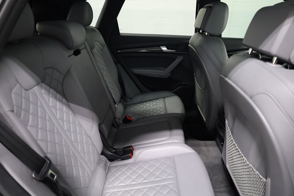 Thumbnail: 2023 Audi SQ5 - 37