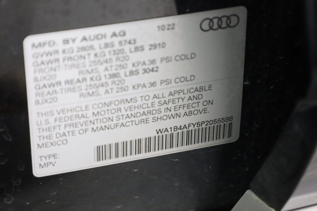 Thumbnail: 2023 Audi SQ5 - 41