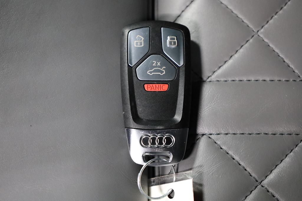 Thumbnail: 2023 Audi SQ5 - 20