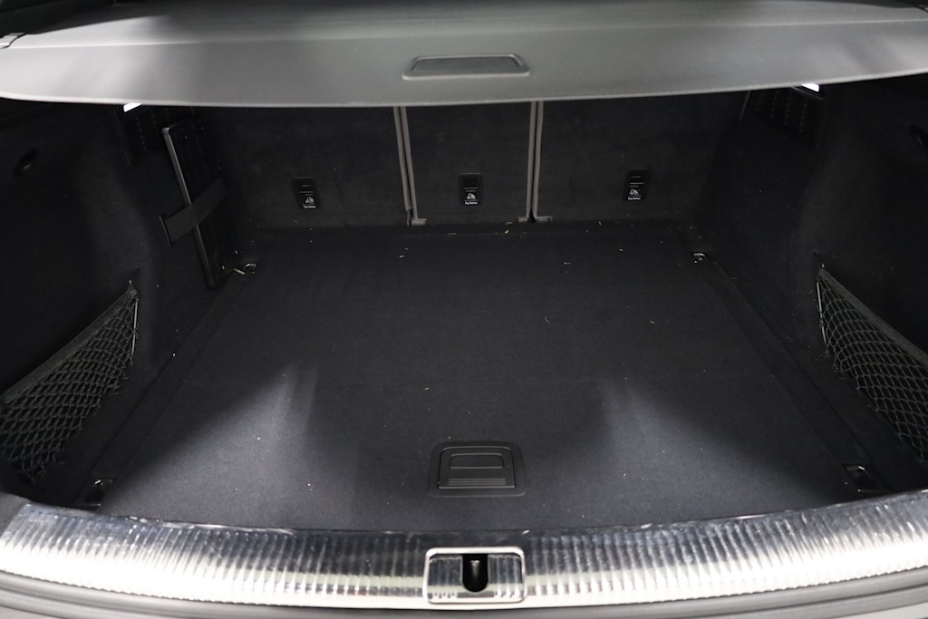 Thumbnail: 2023 Audi SQ5 - 19