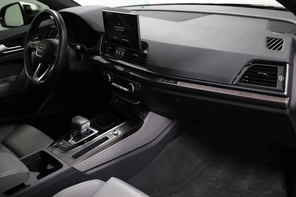 Thumbnail: 2023 Audi SQ5 - 10