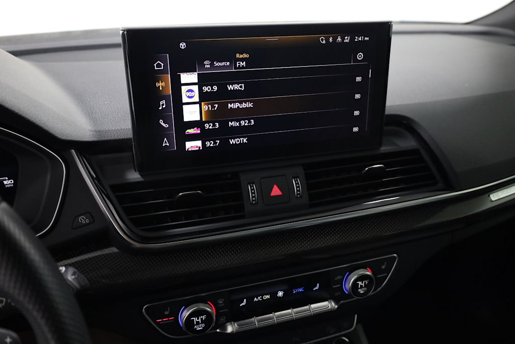 Thumbnail: 2023 Audi SQ5 - 16