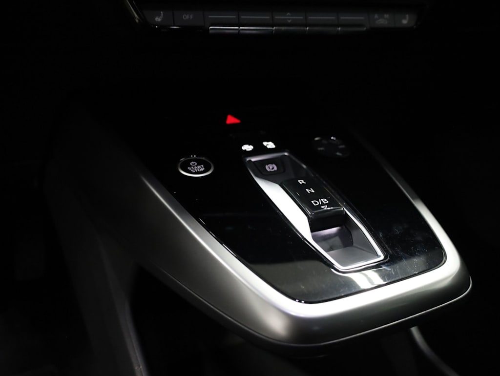 Thumbnail: 2023 Audi Q4 e-tron - 16