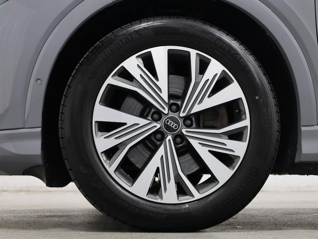 Thumbnail: 2023 Audi Q4 e-tron - 41
