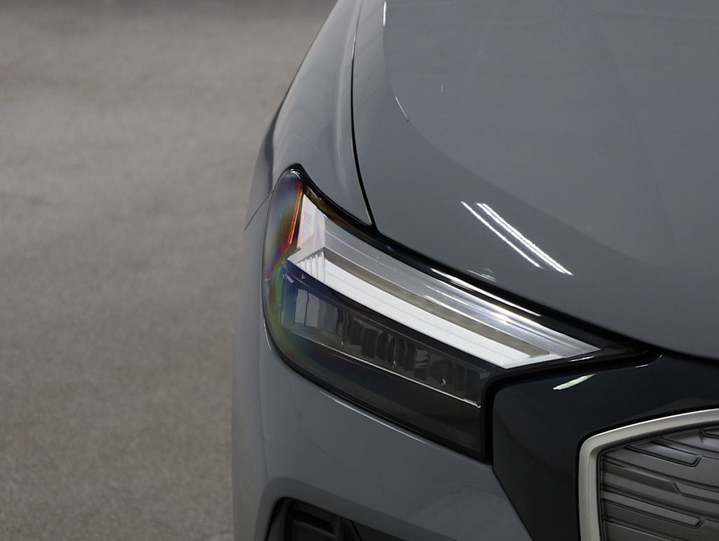 Thumbnail: 2023 Audi Q4 e-tron - 26