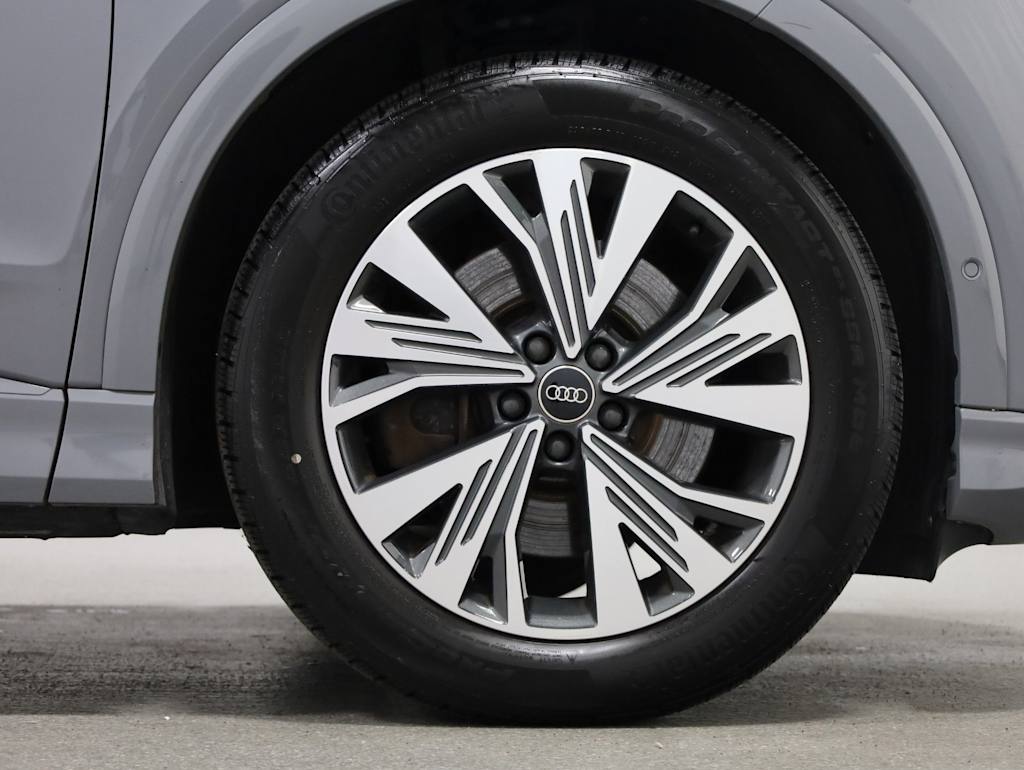 Thumbnail: 2023 Audi Q4 e-tron - 24