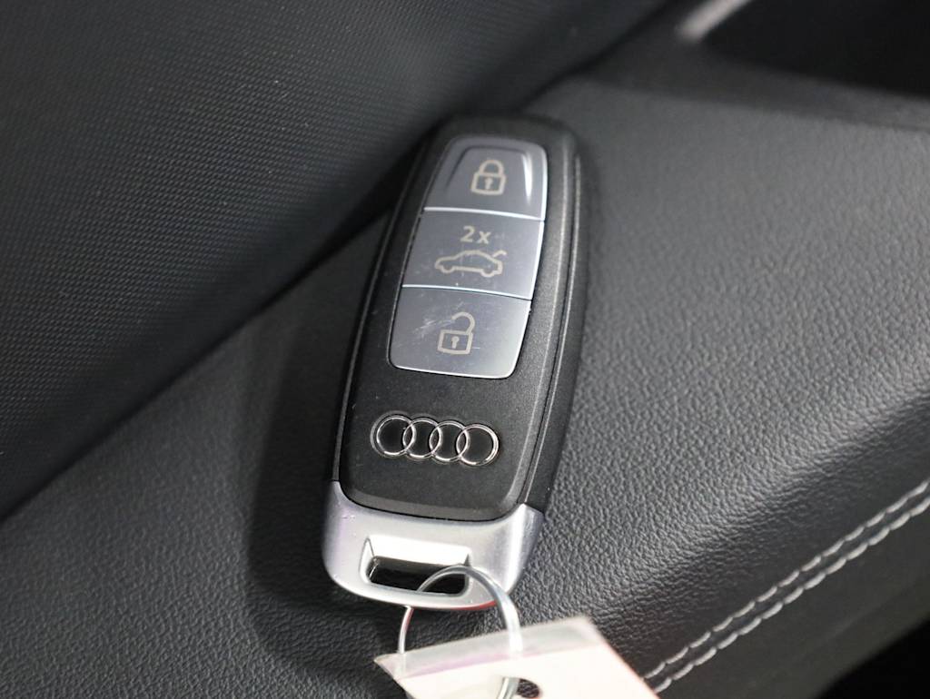 Thumbnail: 2023 Audi Q4 e-tron - 19
