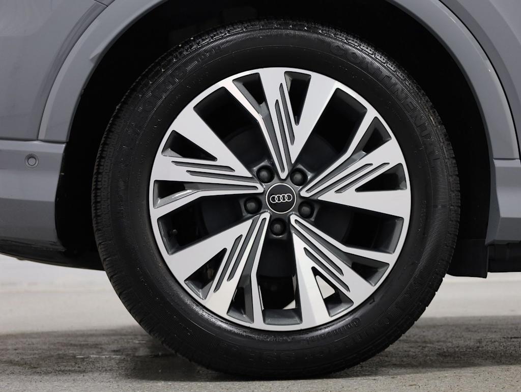 Thumbnail: 2023 Audi Q4 e-tron - 39