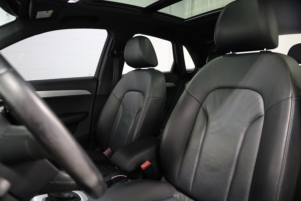 Thumbnail: 2018 Audi Q3 - 13