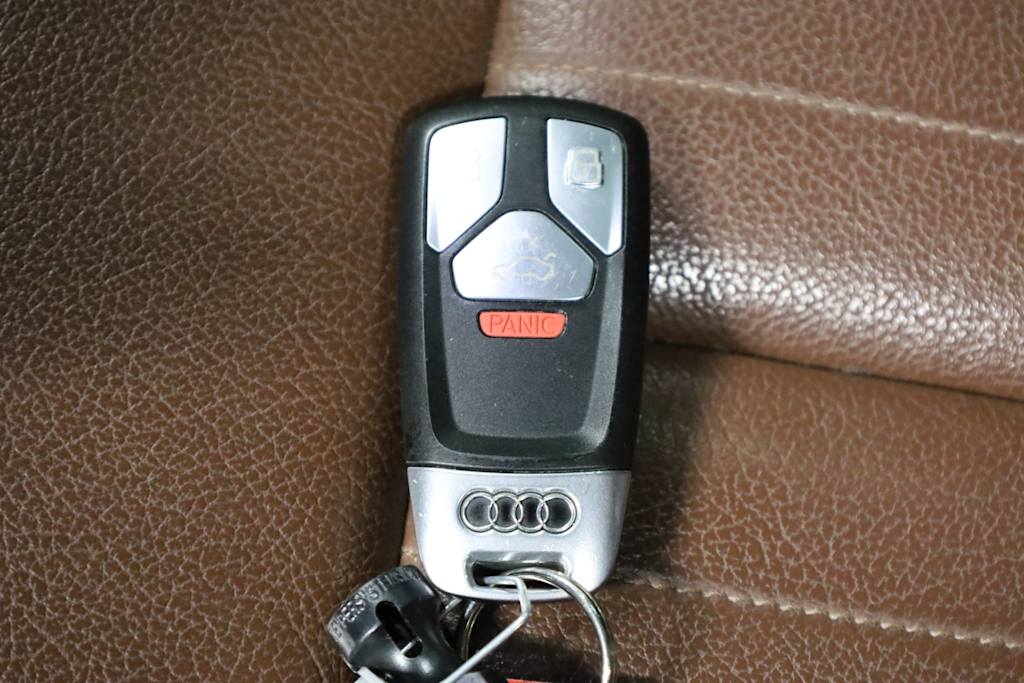 Thumbnail: 2019 Audi Q5 - 19