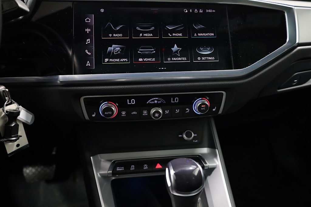 2022 Audi Q3 Premium Plus 33