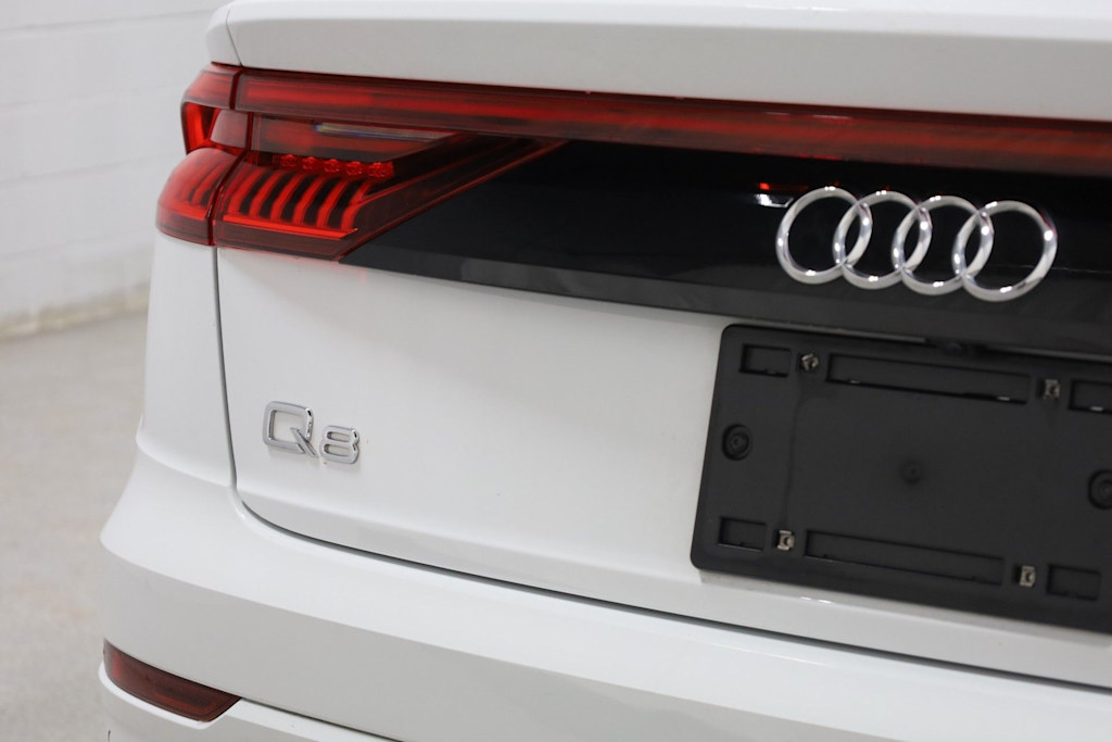 Thumbnail: 2023 Audi Q8 - 7