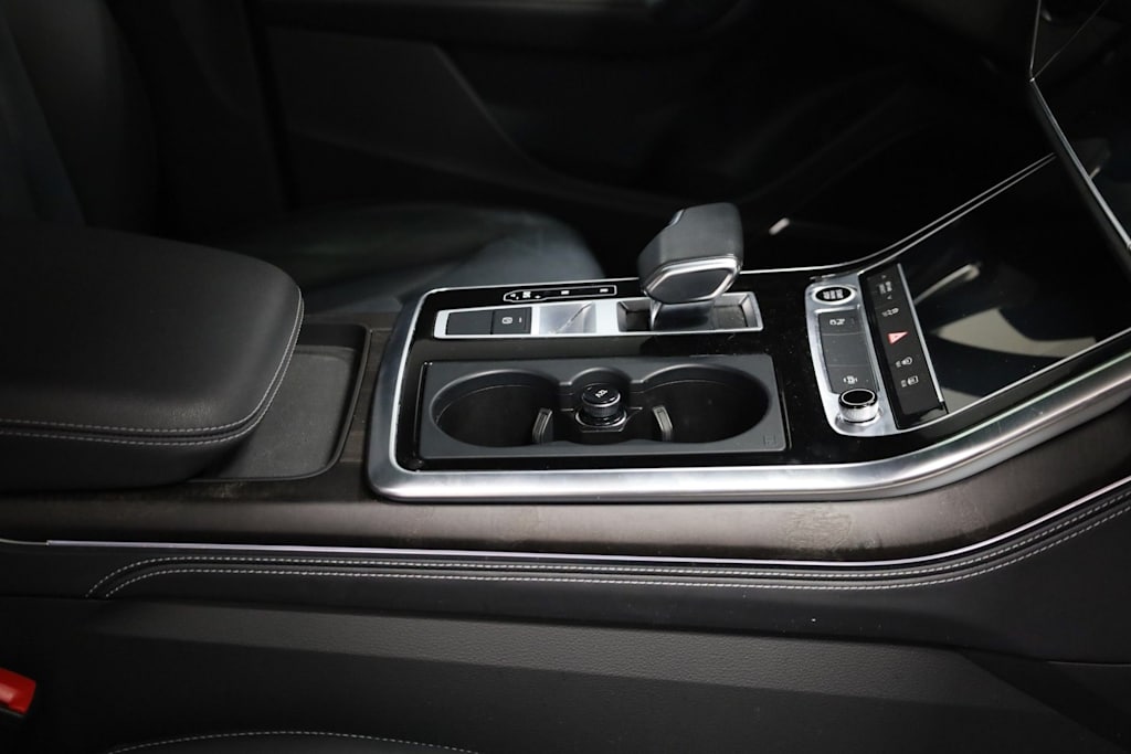 Thumbnail: 2023 Audi Q8 - 29