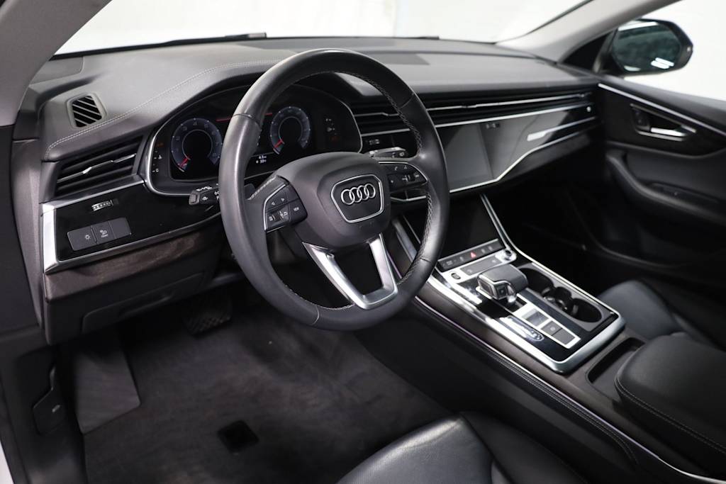 Thumbnail: 2023 Audi Q8 - 2