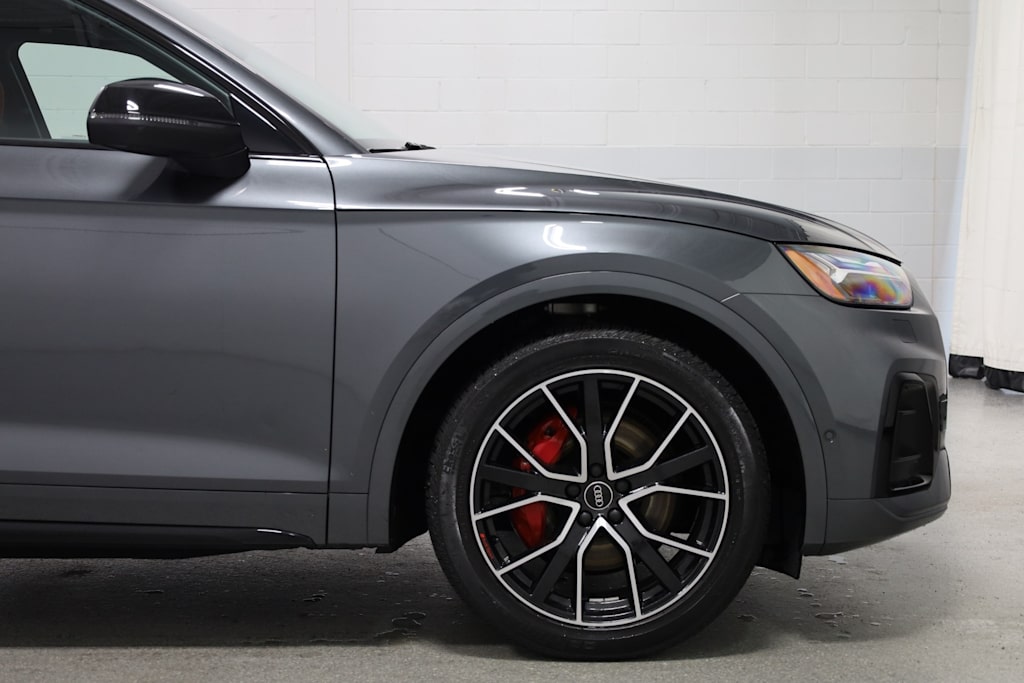 Thumbnail: 2023 Audi SQ5 - 7