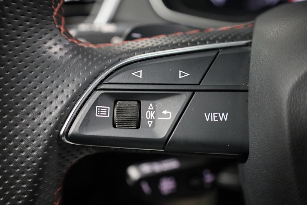 Thumbnail: 2023 Audi SQ5 - 30