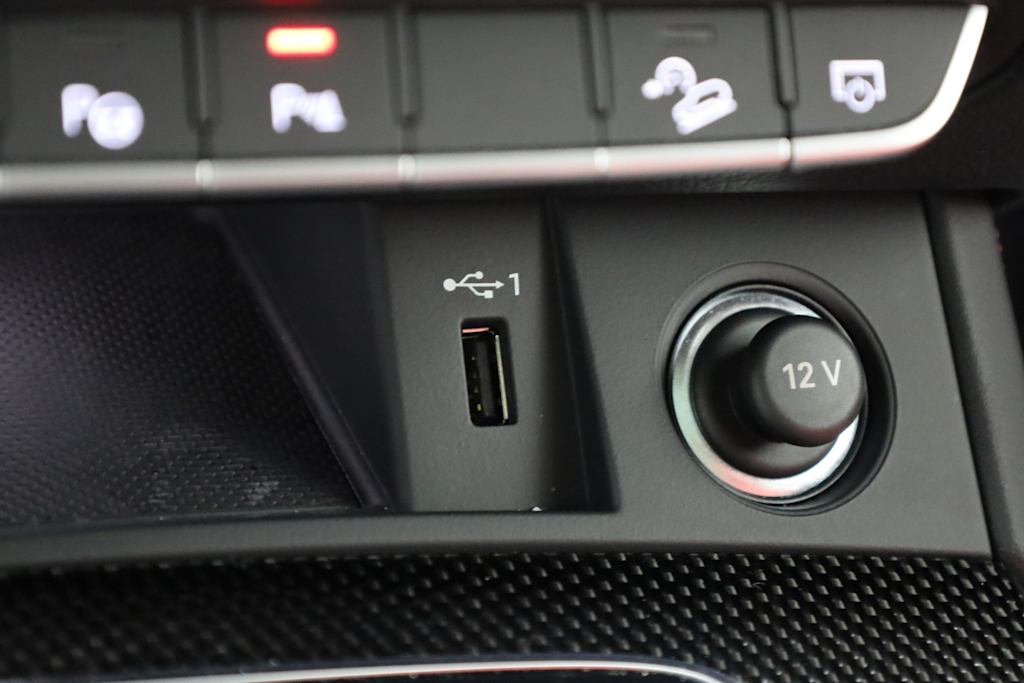 Thumbnail: 2023 Audi SQ5 - 37