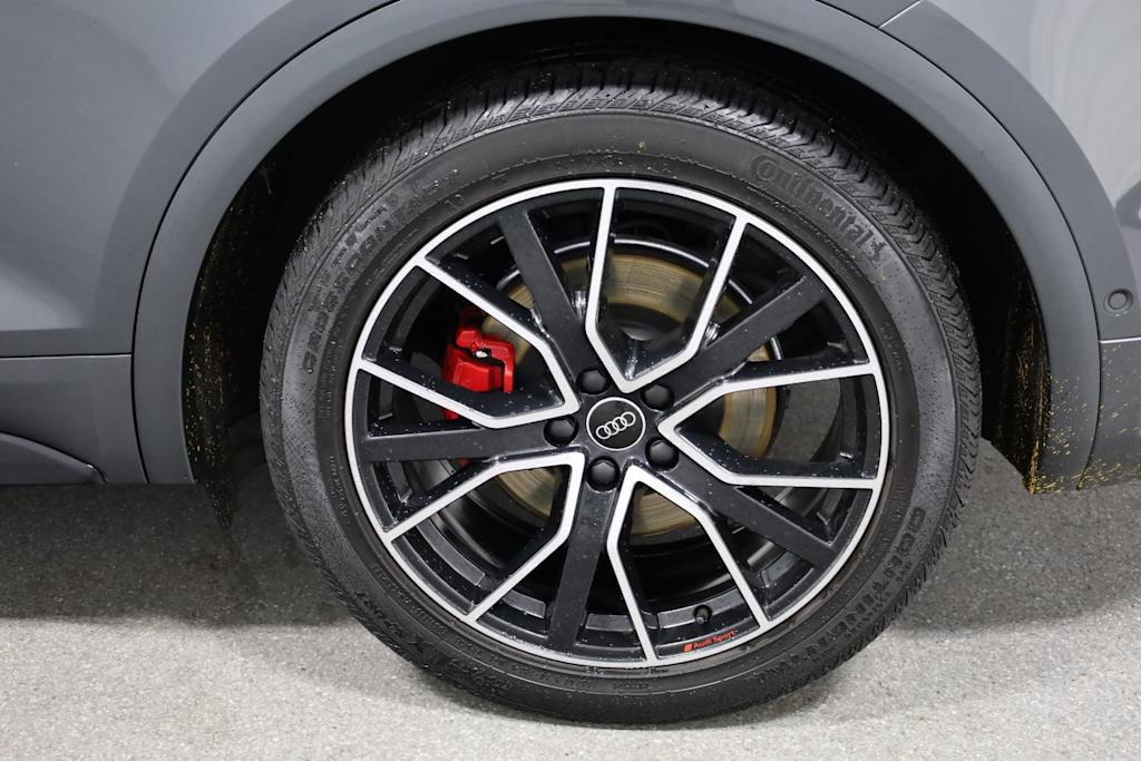 Thumbnail: 2023 Audi SQ5 - 40