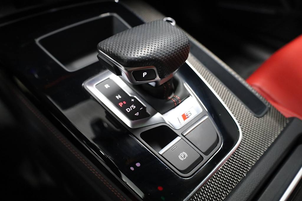 Thumbnail: 2023 Audi SQ5 - 16