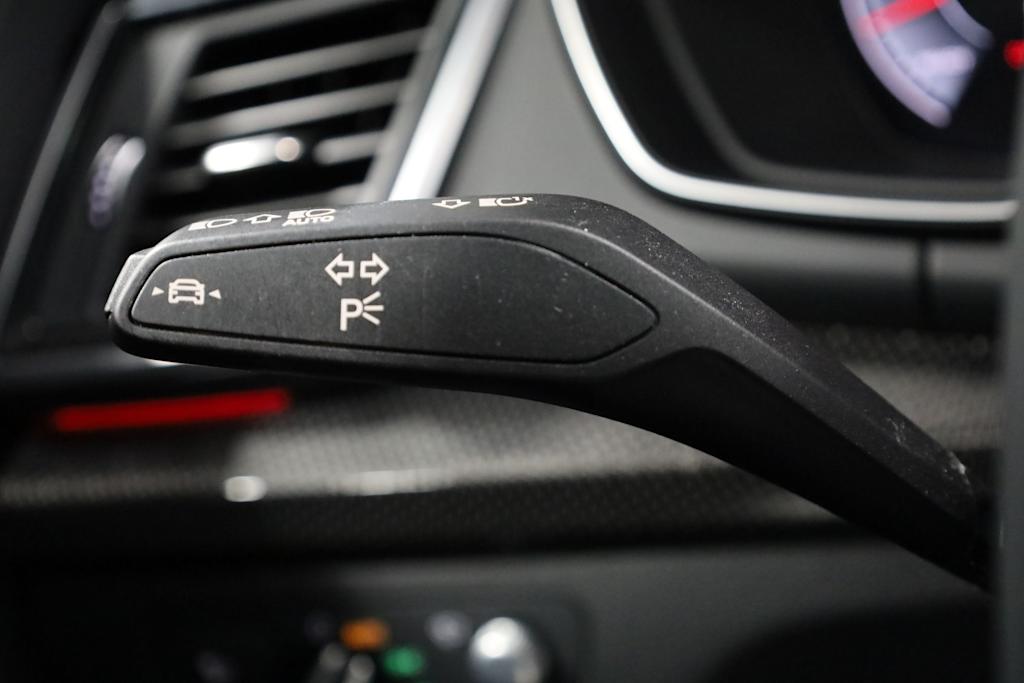 Thumbnail: 2023 Audi SQ5 - 33