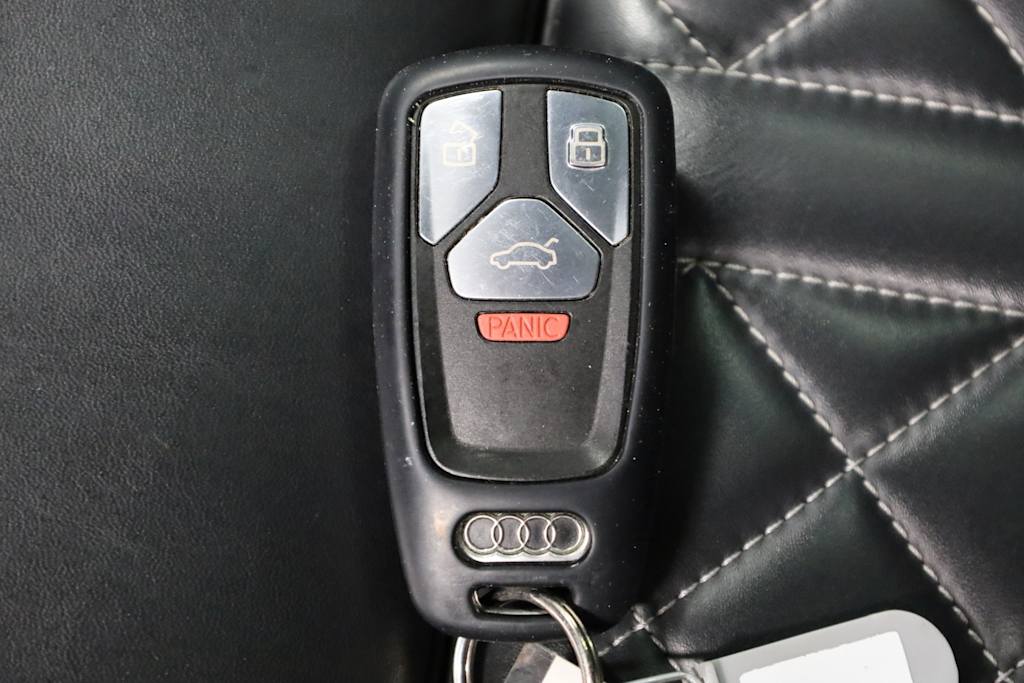 Thumbnail: 2018 Audi SQ5 - 20