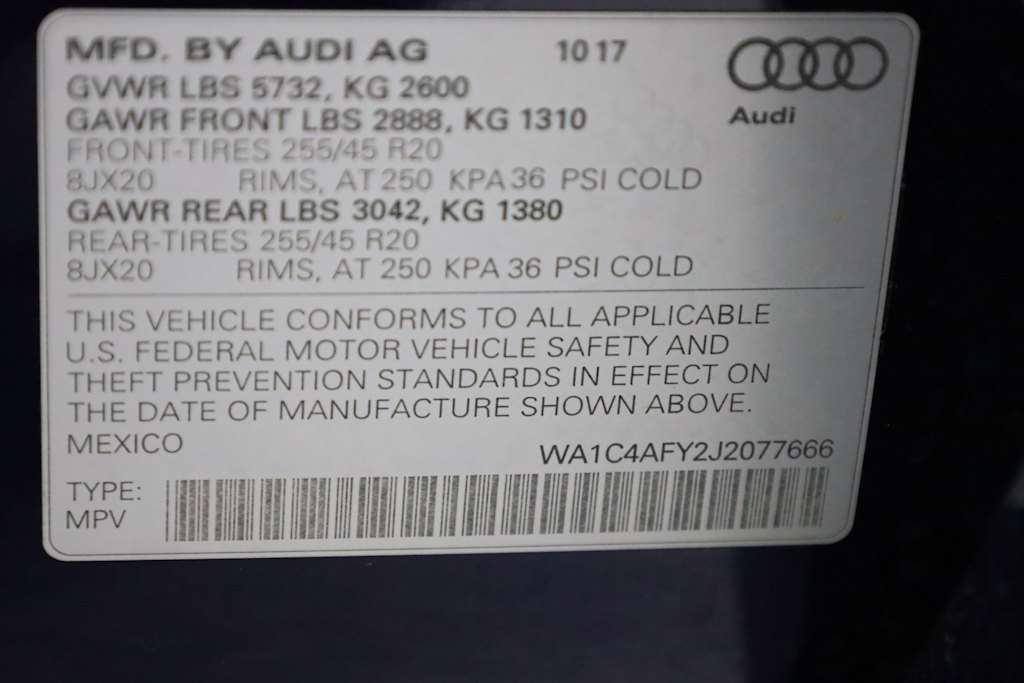 Thumbnail: 2018 Audi SQ5 - 42