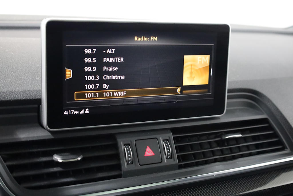 Thumbnail: 2018 Audi SQ5 - 16