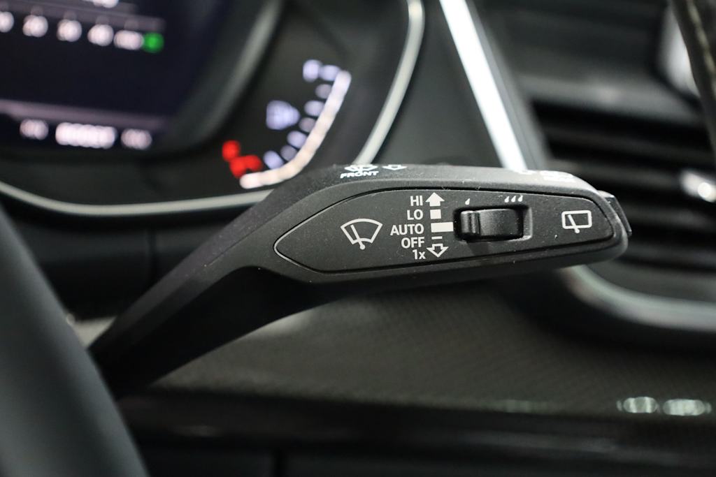 Thumbnail: 2018 Audi SQ5 - 33