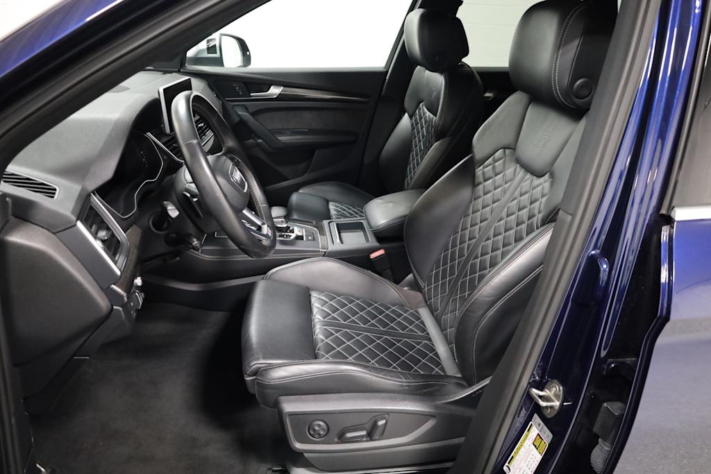 Thumbnail: 2018 Audi SQ5 - 11