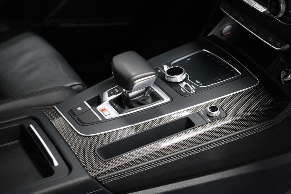 Thumbnail: 2018 Audi SQ5 - 18