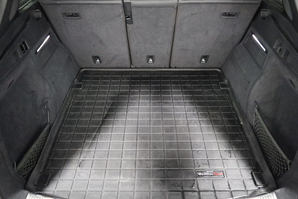 Thumbnail: 2018 Audi SQ5 - 39