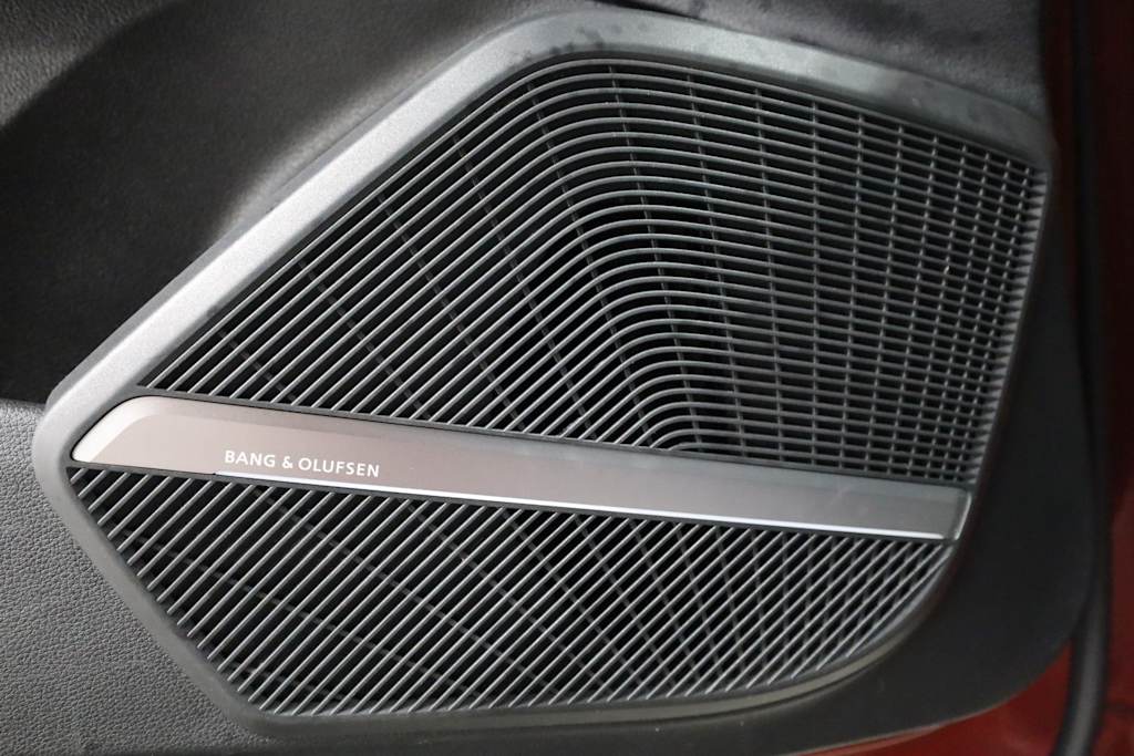 Thumbnail: 2018 Audi SQ5 - 25