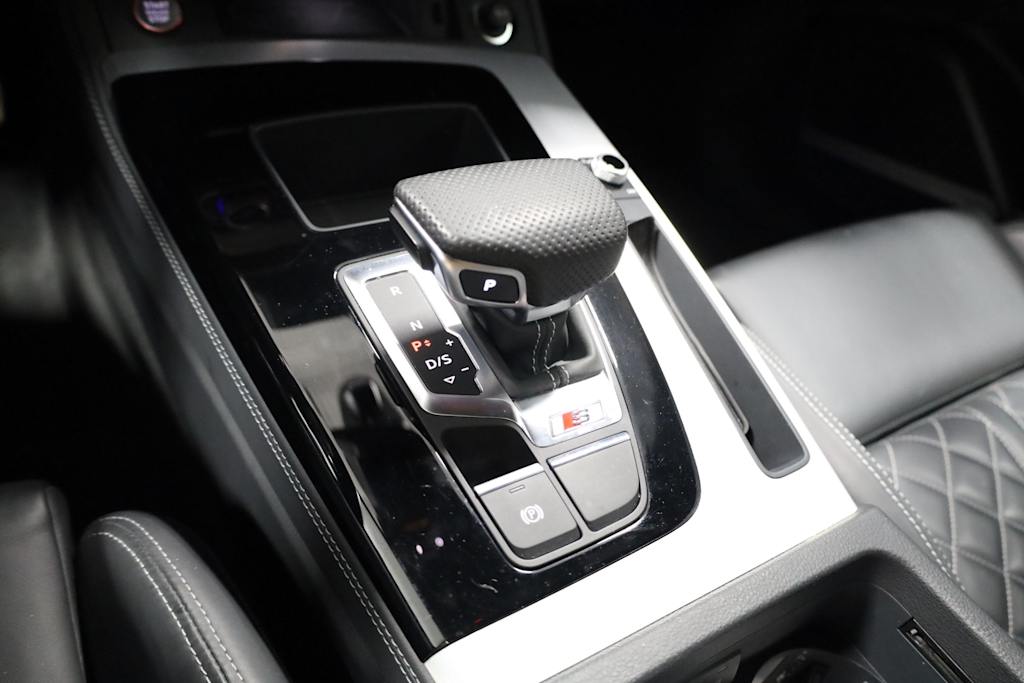 Thumbnail: 2021 Audi SQ5 - 33