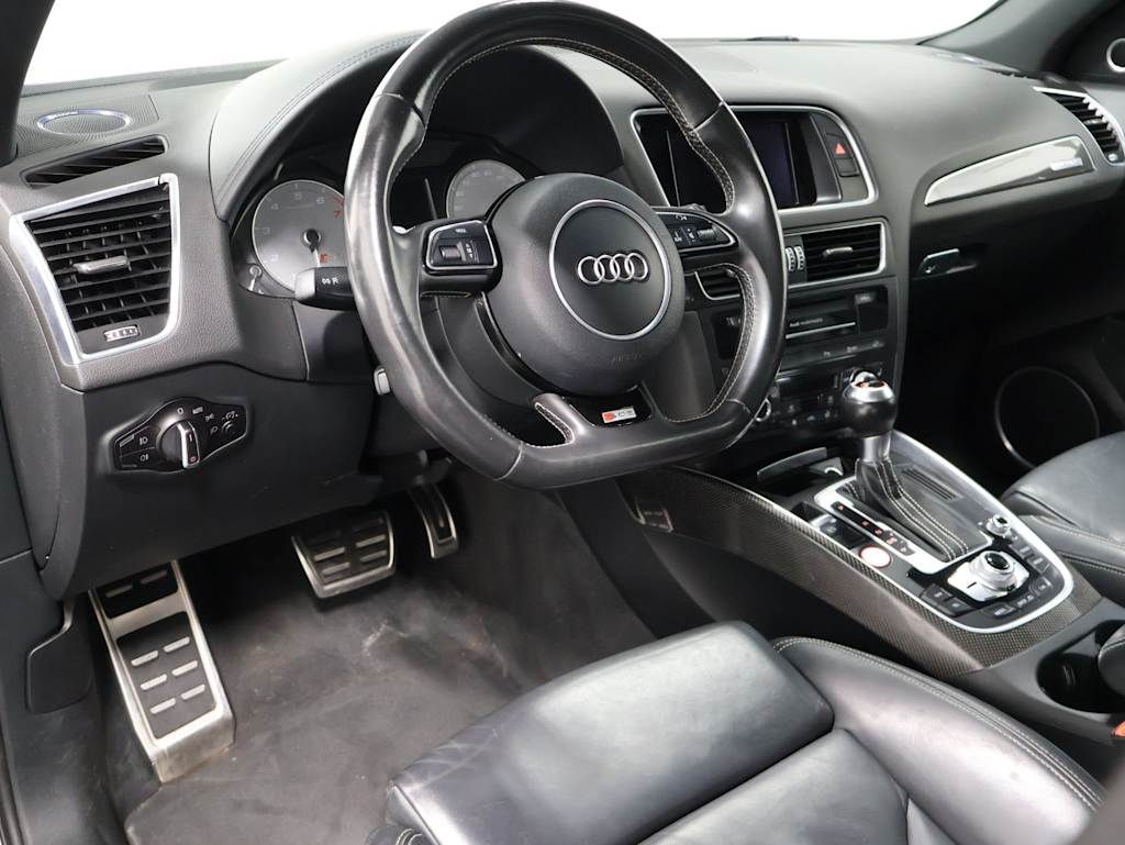 Thumbnail: 2016 Audi SQ5 - 2