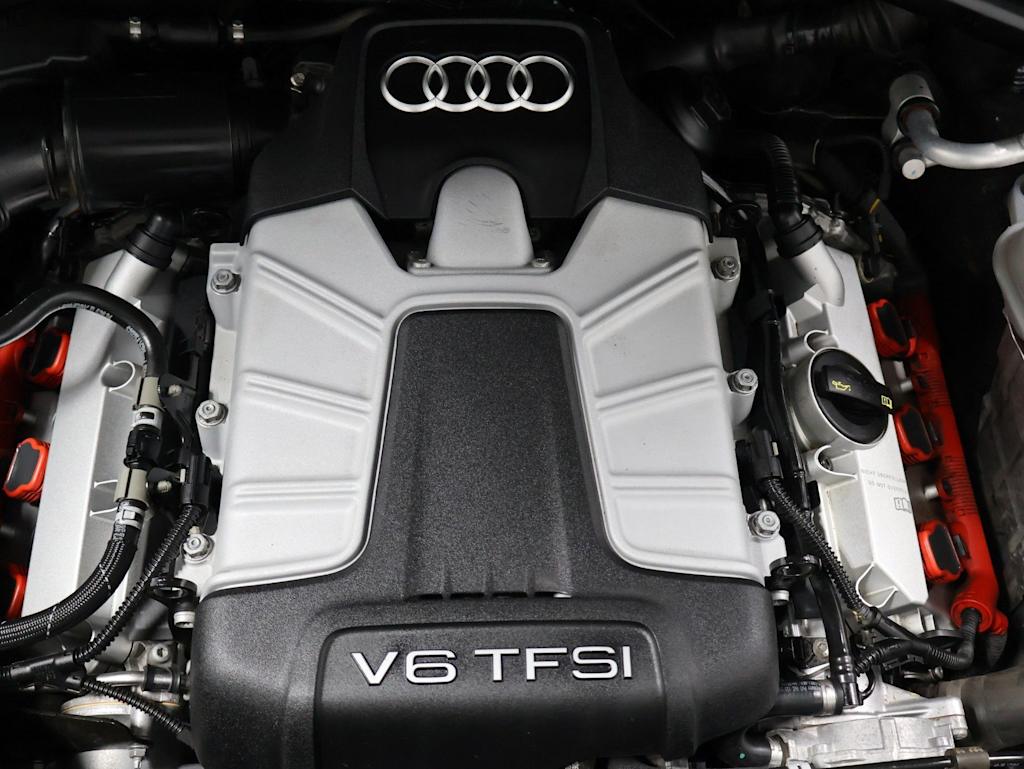 Thumbnail: 2016 Audi SQ5 - 41
