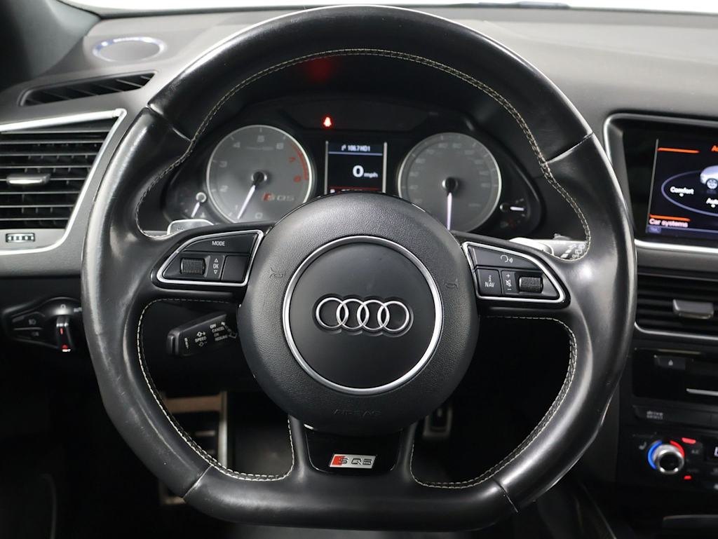 Thumbnail: 2016 Audi SQ5 - 14