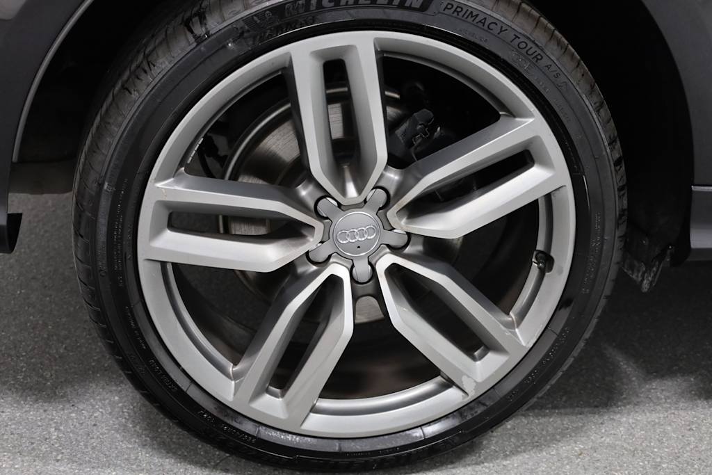 2015 Audi SQ5 Premium Plus 38