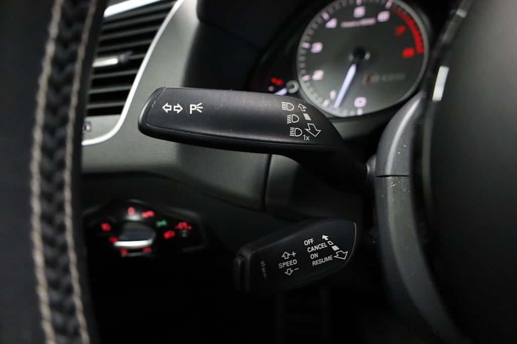 2015 Audi SQ5 Premium Plus 34