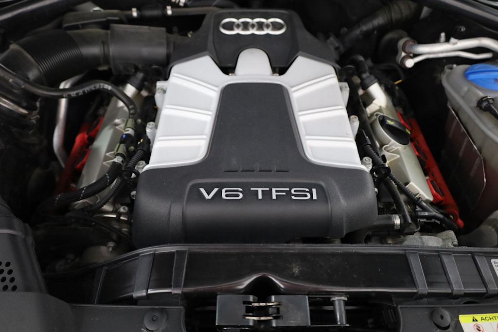 Thumbnail: 2014 Audi SQ5 - 9