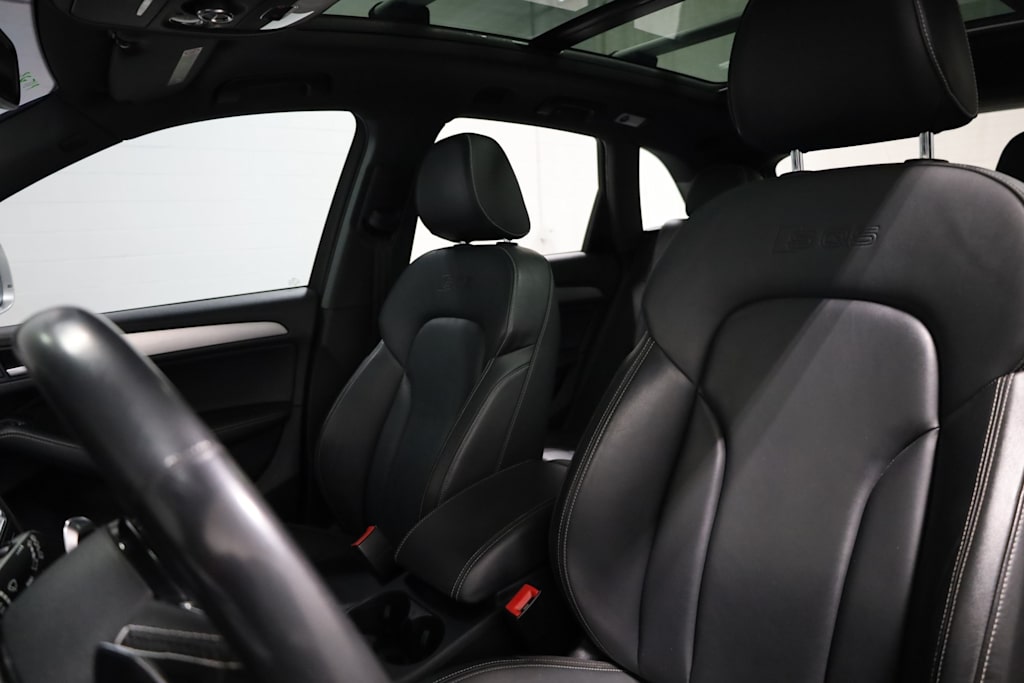 Thumbnail: 2014 Audi SQ5 - 11