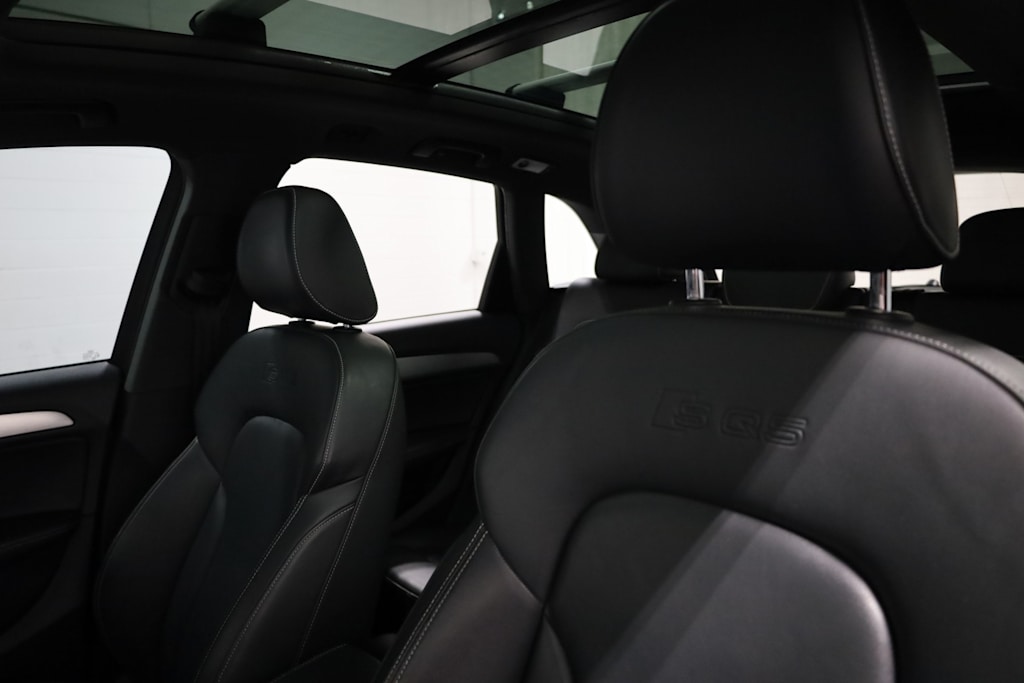 Thumbnail: 2014 Audi SQ5 - 12