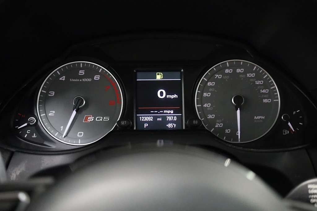 Thumbnail: 2014 Audi SQ5 - 18