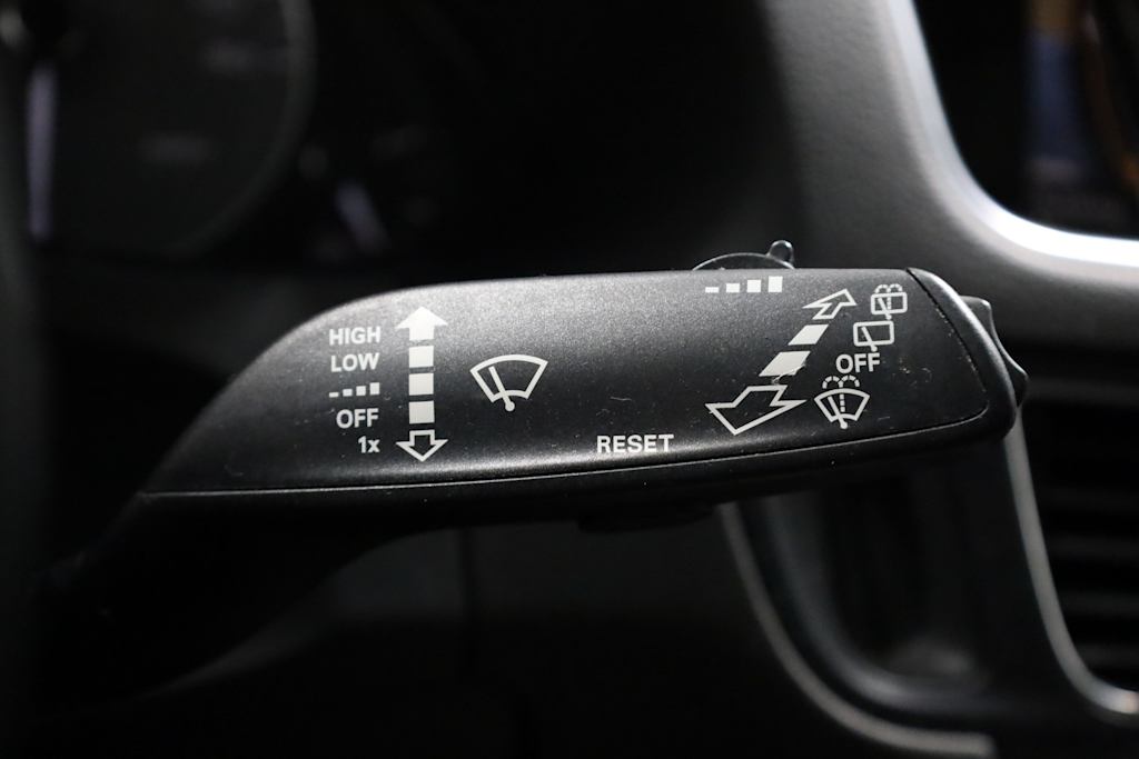 Thumbnail: 2014 Audi SQ5 - 32