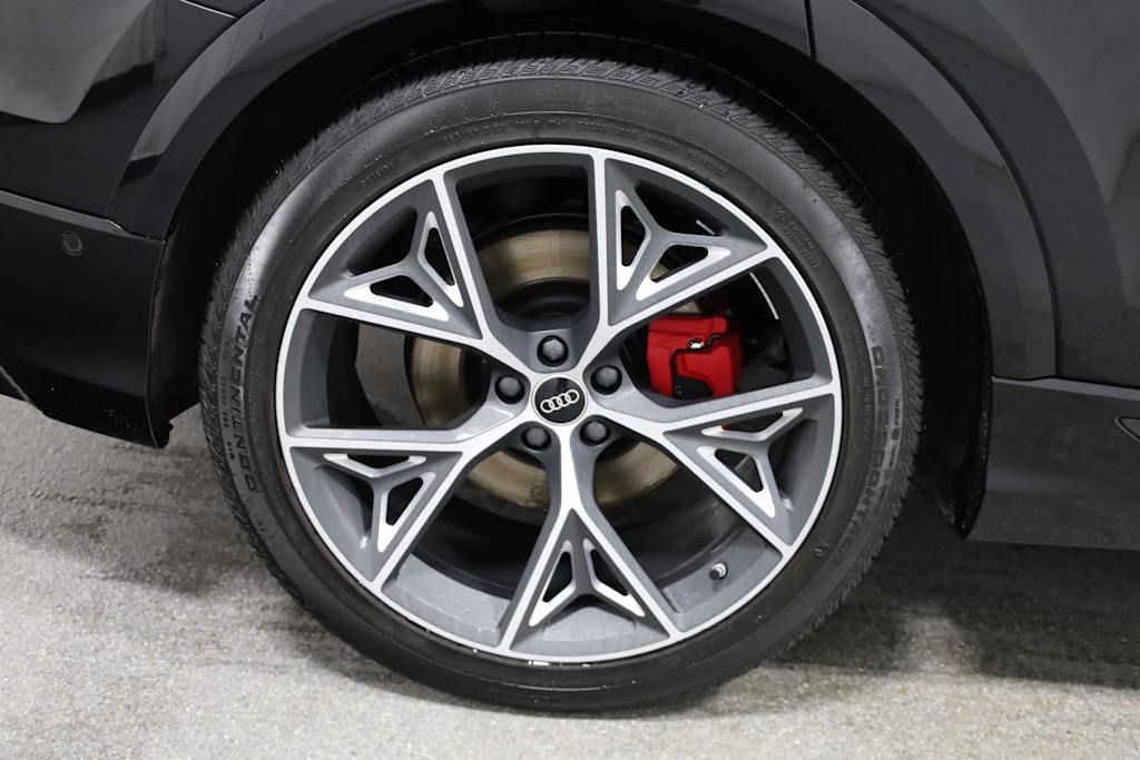 Thumbnail: 2023 Audi SQ8 - 37