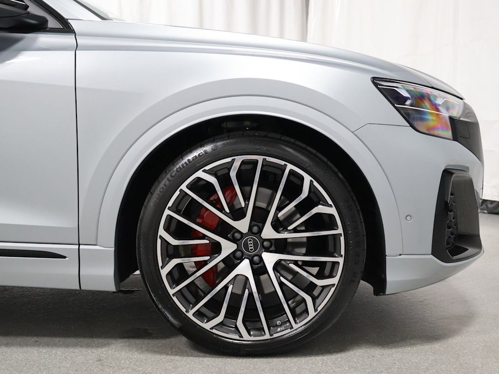 Thumbnail: 2024 Audi SQ8 - 8