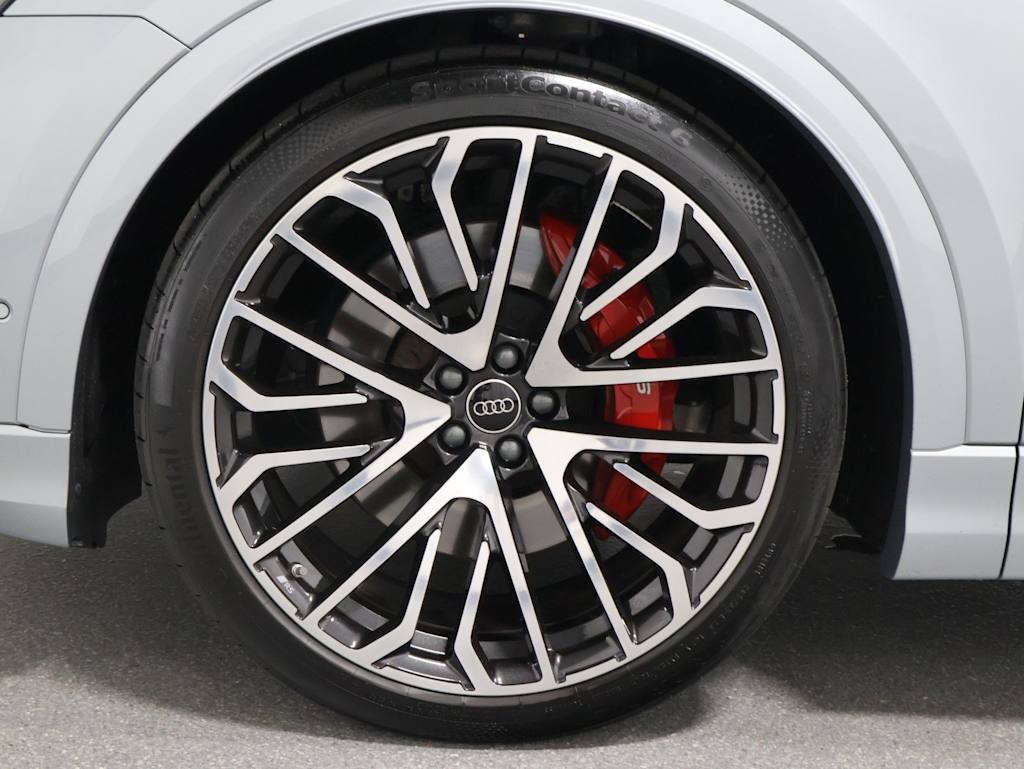 Thumbnail: 2024 Audi SQ8 - 42