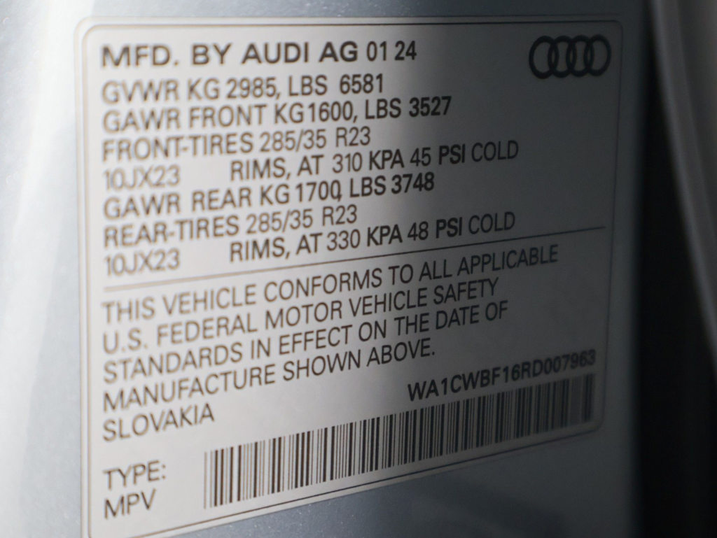 Thumbnail: 2024 Audi SQ8 - 21