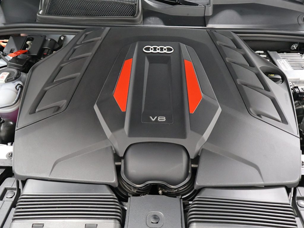 Thumbnail: 2024 Audi SQ8 - 9