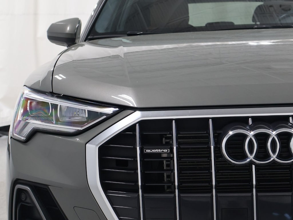 Thumbnail: 2023 Audi Q3 - 25